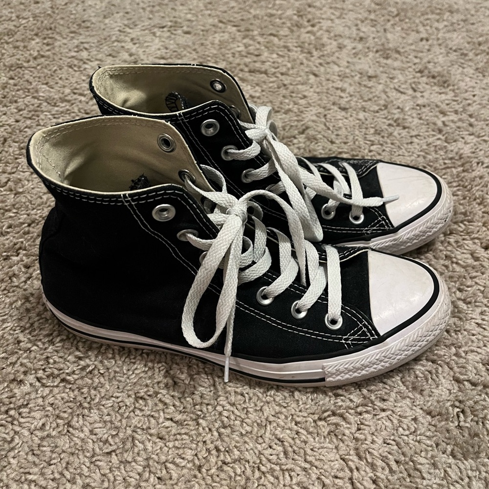 Black high top converse